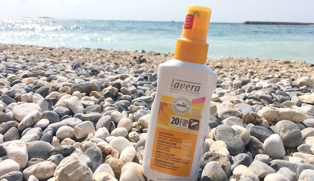 Lavera - Opalovací mléko SPF 20 ve spreji