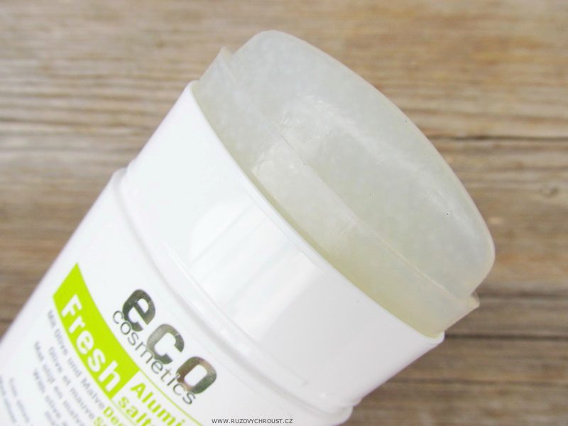 Tuhý deodorant Eco Cosmetics (recenze)