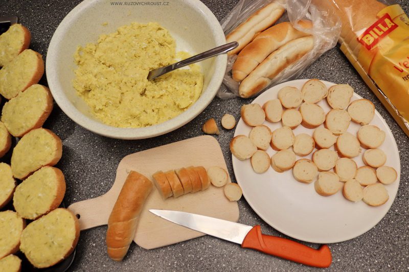 Nejlepší silvestrovské chlebíčky s bramborovou pomazánkou - lepší chlebíčky jste nikdy nejedli! (podrobný foto-recept)