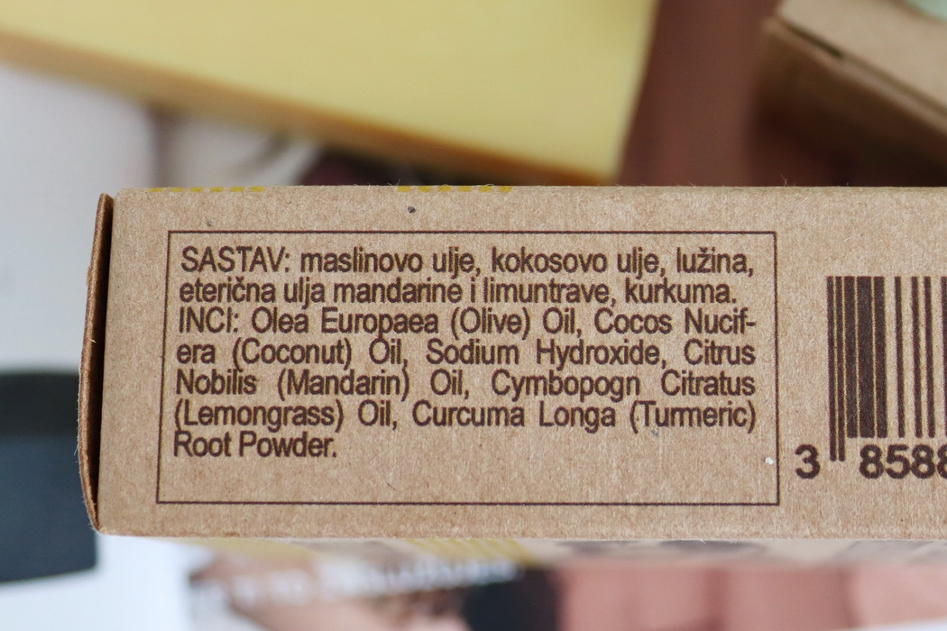 Tuhá mýdla a tělový peeling Sapunoteka (recenze)