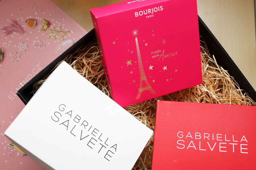 Tipy na vánoční dárky: sady líčení Bourjois a Gabriella Salvete