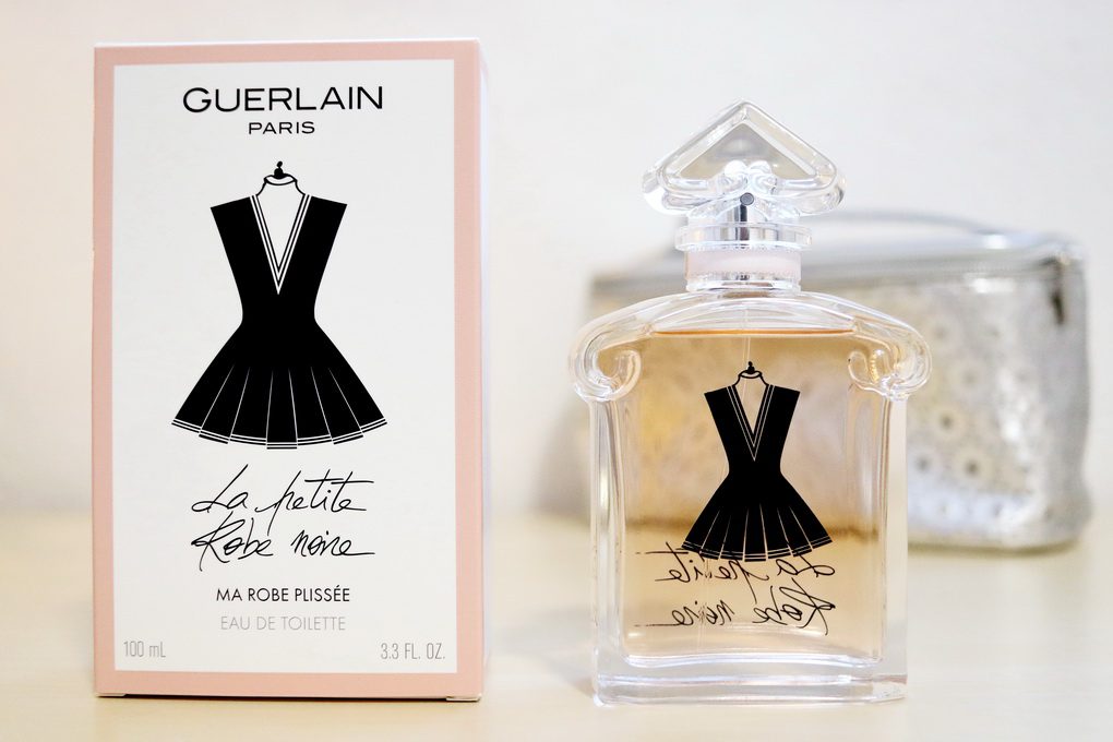 Guerlain La Petite Robe Noire Plissée - francouzská mandlovo-ovocná vůně z roku 2019