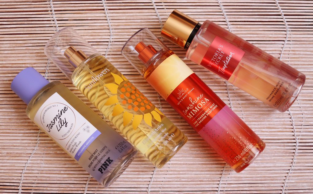 Letní tělové spreje - PINK Jasmine Lily, Victoria's Secret Temptation, Bath & Body Works Sunshine Mimosa a Elizabeth Arden Sunflowers