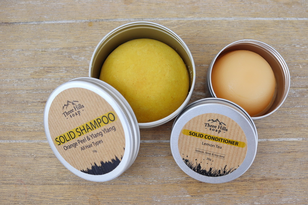 Irská přírodní kosmetika Three Hills Soap - tuhý šampon Pomerančová kůra a Ylang Ylang, tuhý kondicionér Limetka, Citron a Tea tree