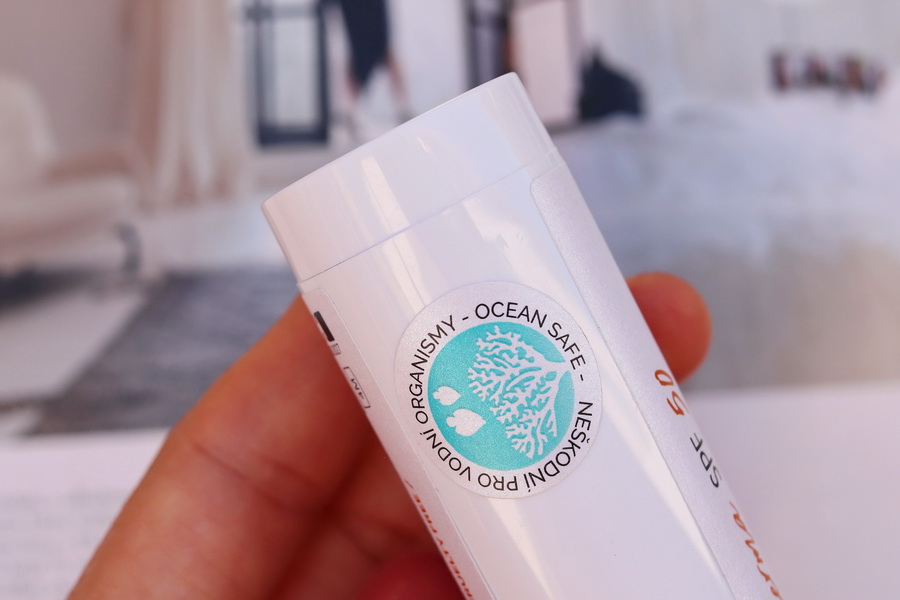 detail balení pudru Sunnyphoria