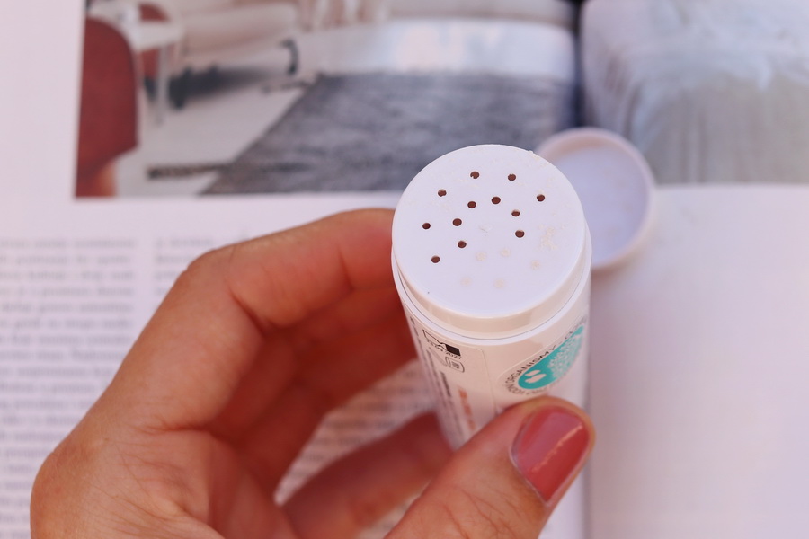 detail balení pudru Sunnyphoria