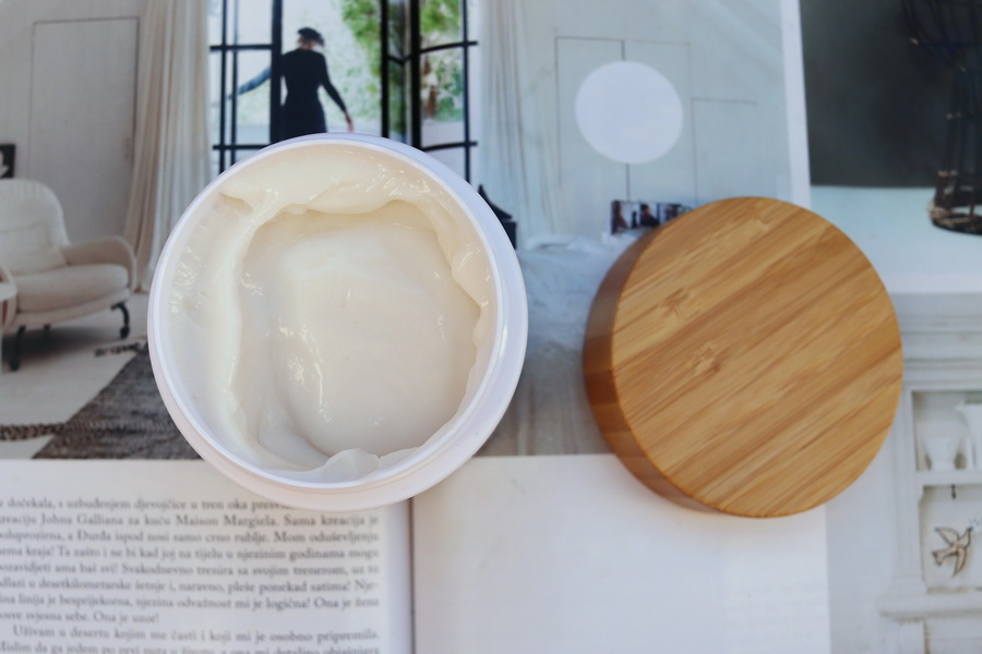 maska na vlasy Lobey