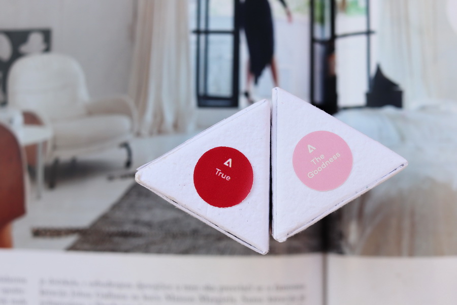 detaily krabiček Axiology