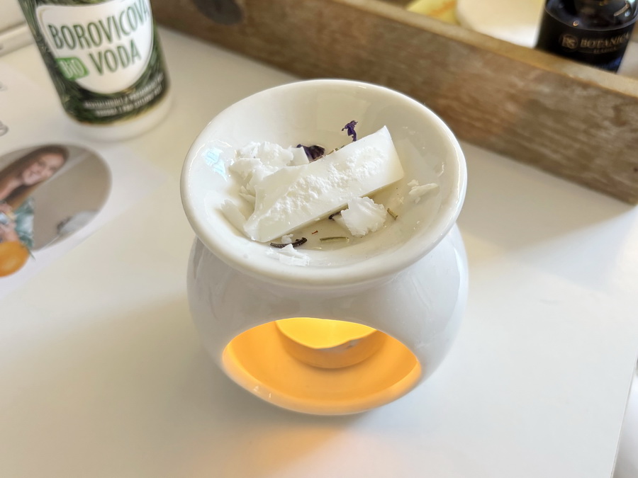 aromalampička s voskem