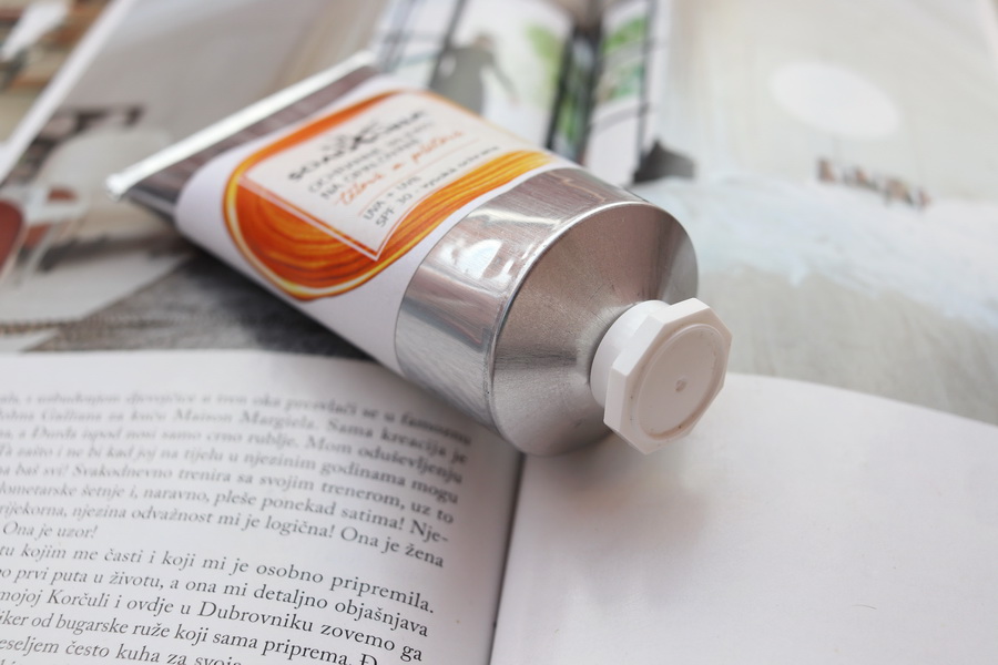 přírodní minerální opalovací krém na obličej