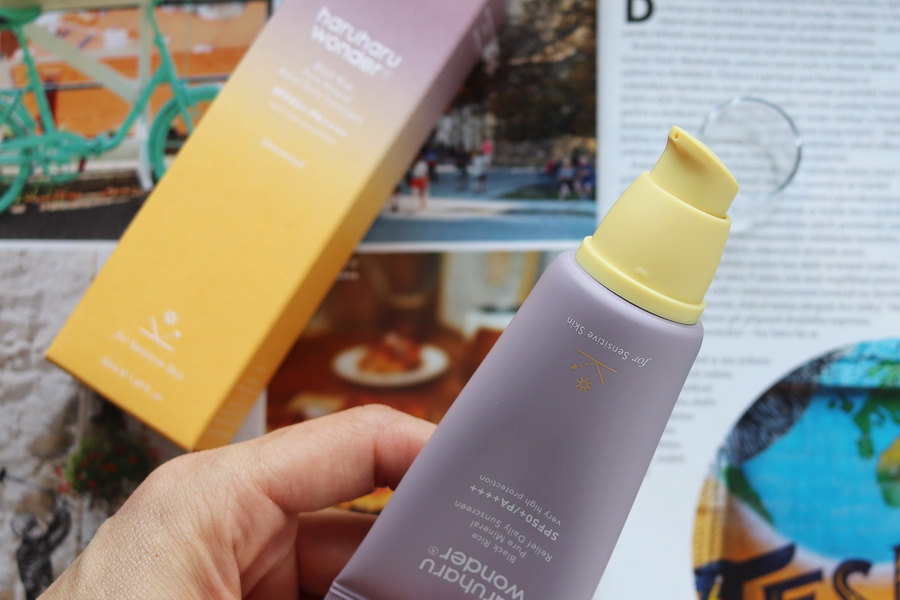 Haruharu Wonder Black Rice SPF 50: Minerální opalovací krém na obličej (recenze) 4 detail balení krému