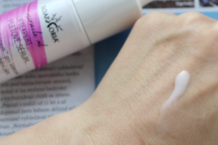 Soaphoria Miracle Liftexpert: intenzivní sérum proti stárnutí pro věk 35+ (recenze) 4 ukázka konzistence