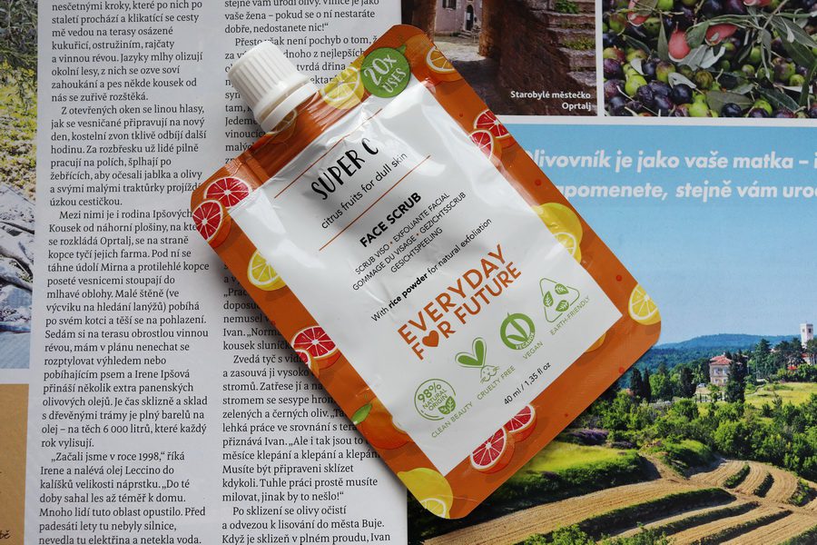 Everyday for Future: rozjasňující peeling Super C a hydratační peeling Splashymelon (2 recenze) 2 rozjasňující peeling Super C