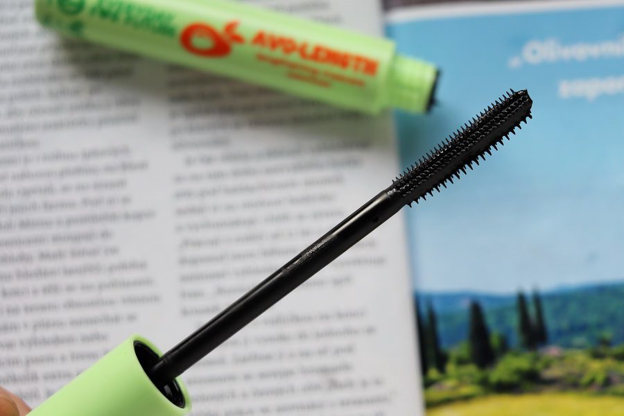 Everyday for Future: 2 řasenky Avo-Length a Avo-Lume, gel na obočí Avo-Brow a 2 paletky očních stínů (5 recenzí) 4 řasenka Avo-Length