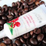 Kávový oční krém 100% Pure (recenze)